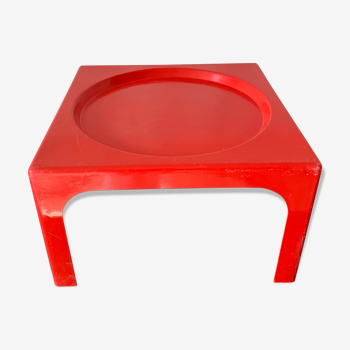 Coffee table red