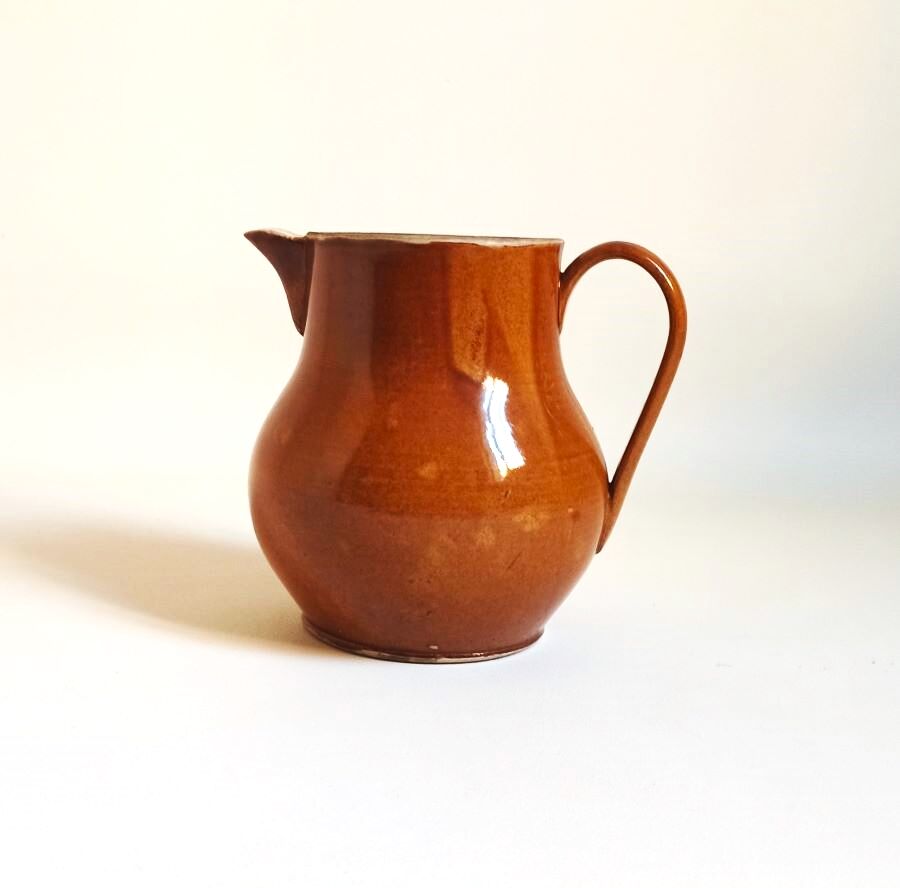 Water pitcher or wine pitcher 30s Capacity 3 liters