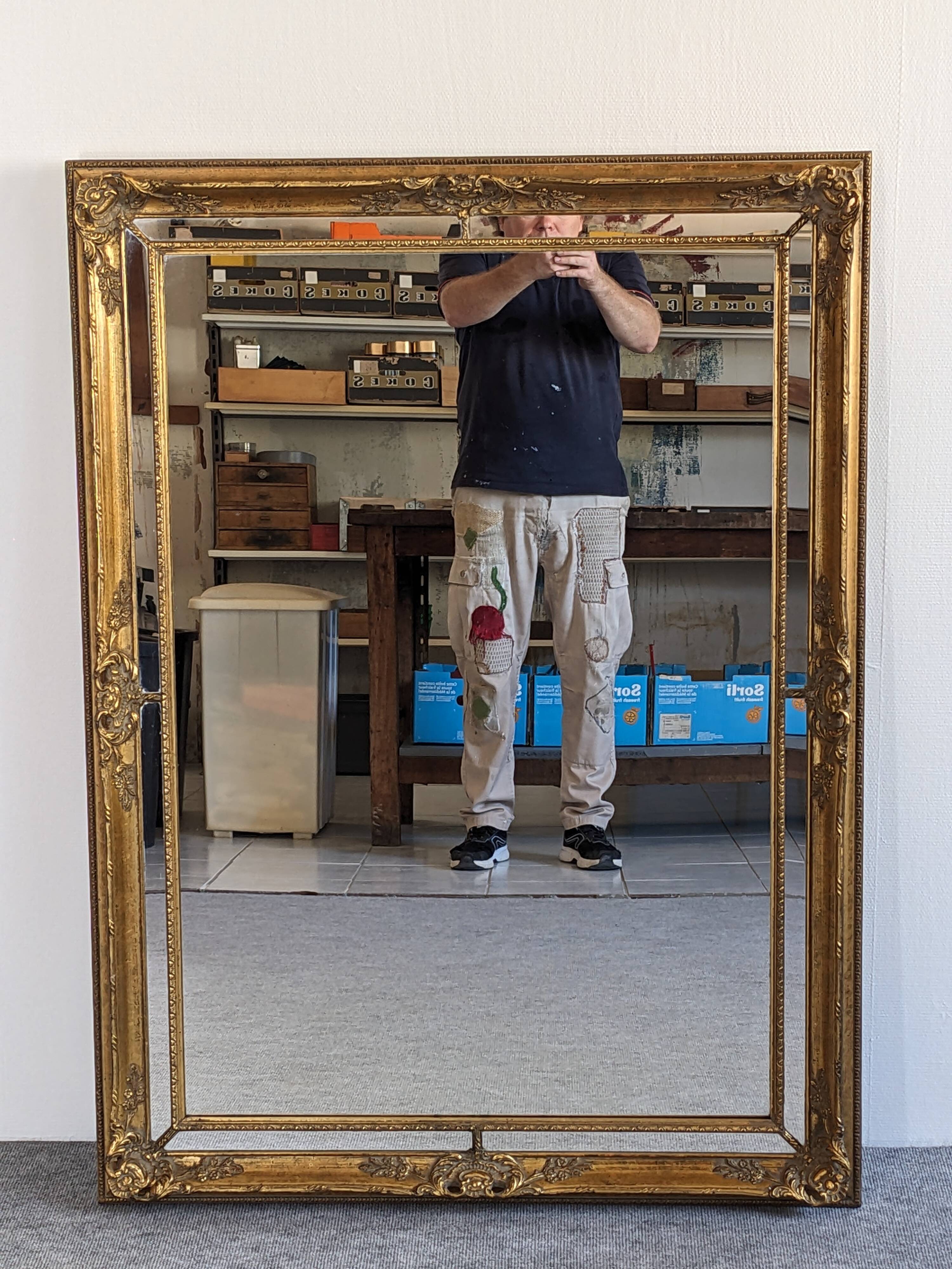 Louis XV style beaded mirror in gilded wood 115x85 cm