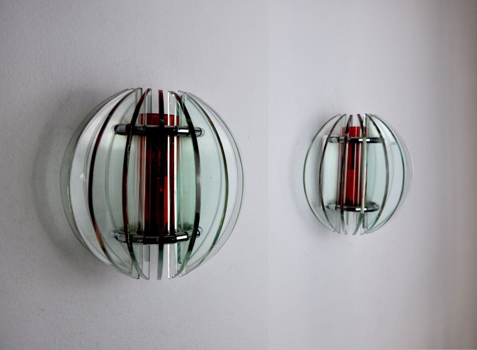 Paire d'appliques Veca bicolore, Italie, 1970