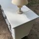 Dresser/set of drawers and its table lamps