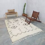 Moroccan berber wool rug 225 x 150 cm
