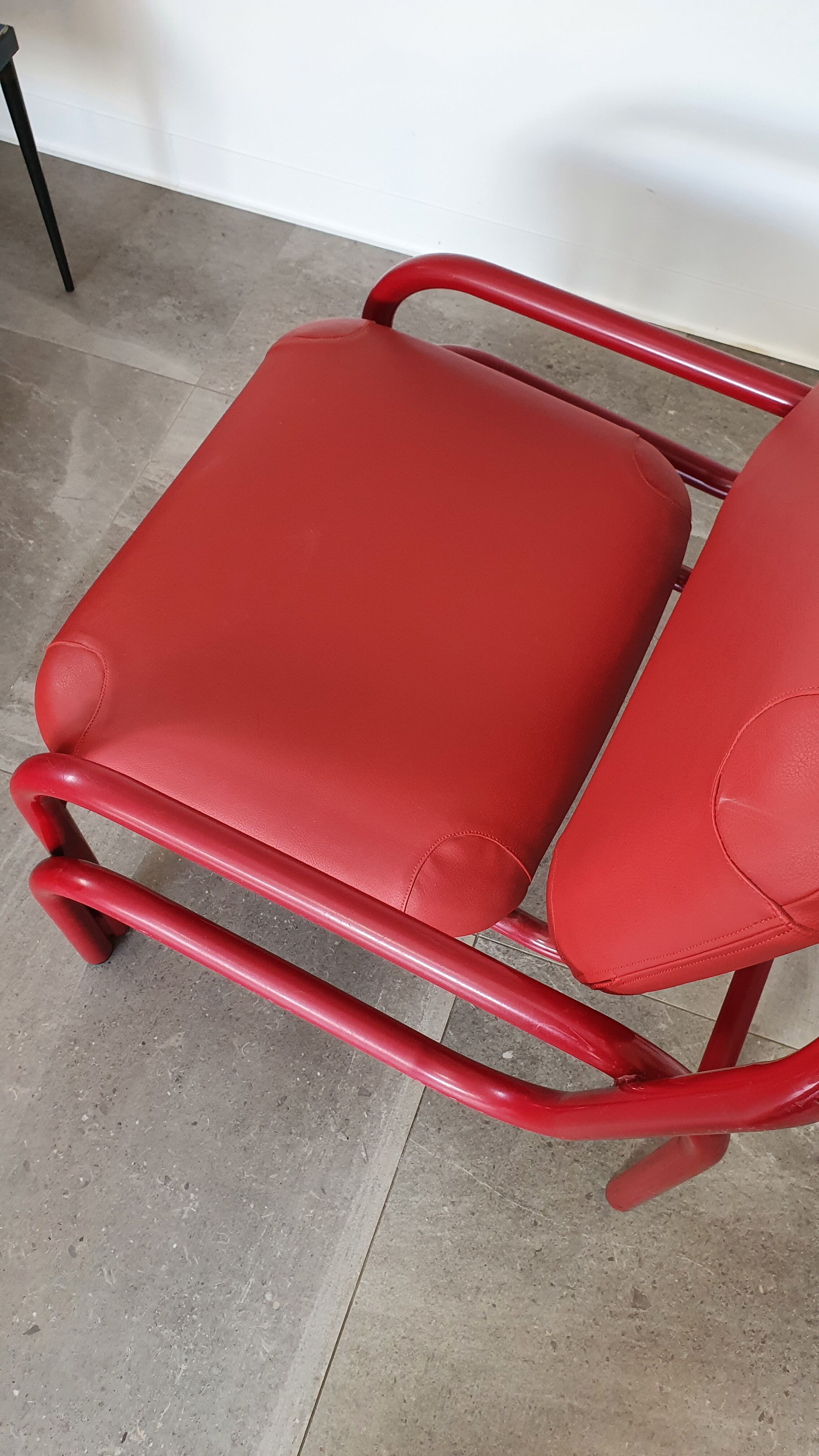 Italian design armchair from the 80s