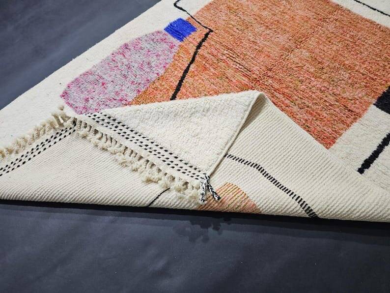 Traditional handmade Beni Ouraine rug, size 150 x 250 cm