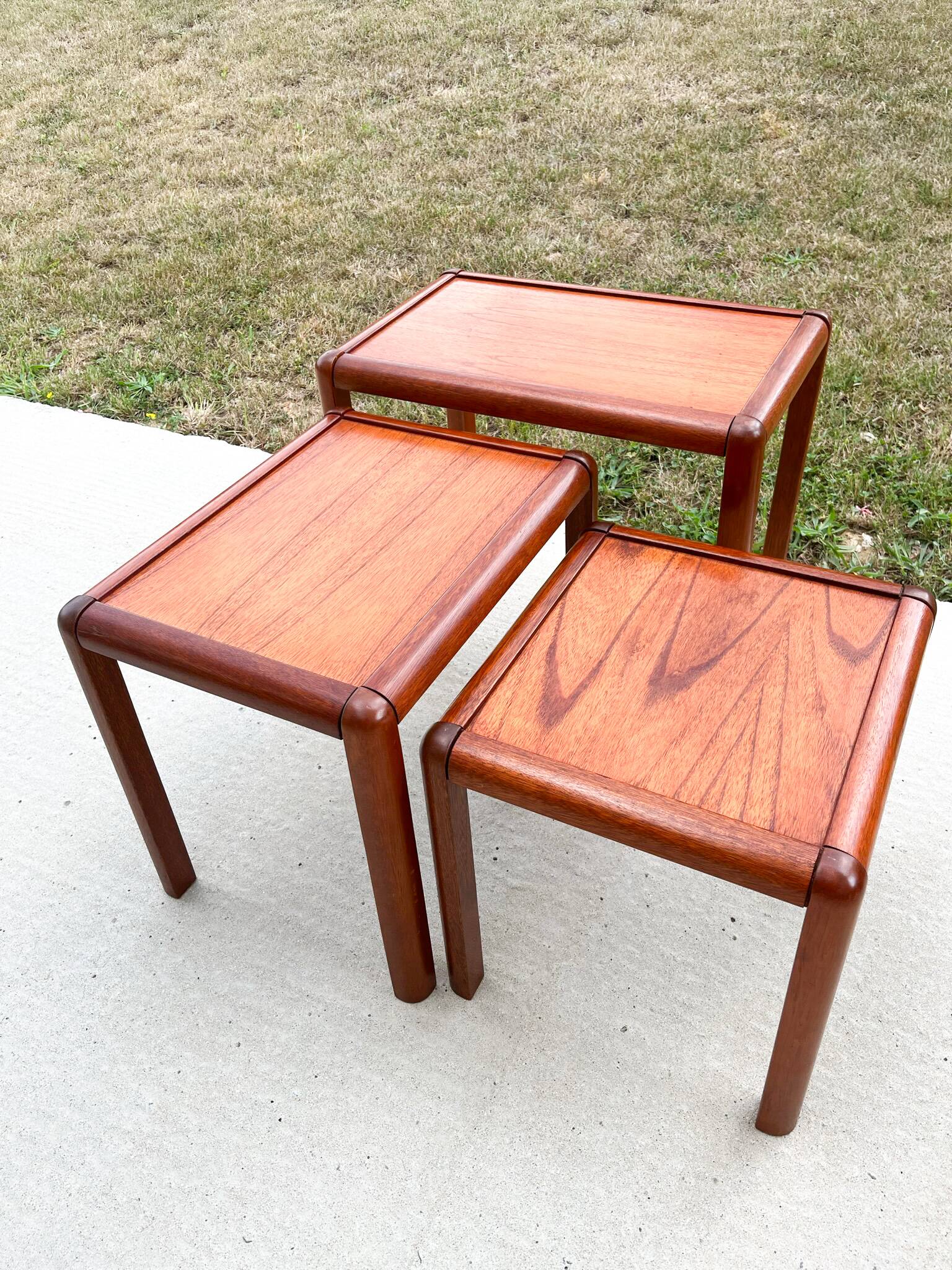 Vintage nesting tables from the 1970s.