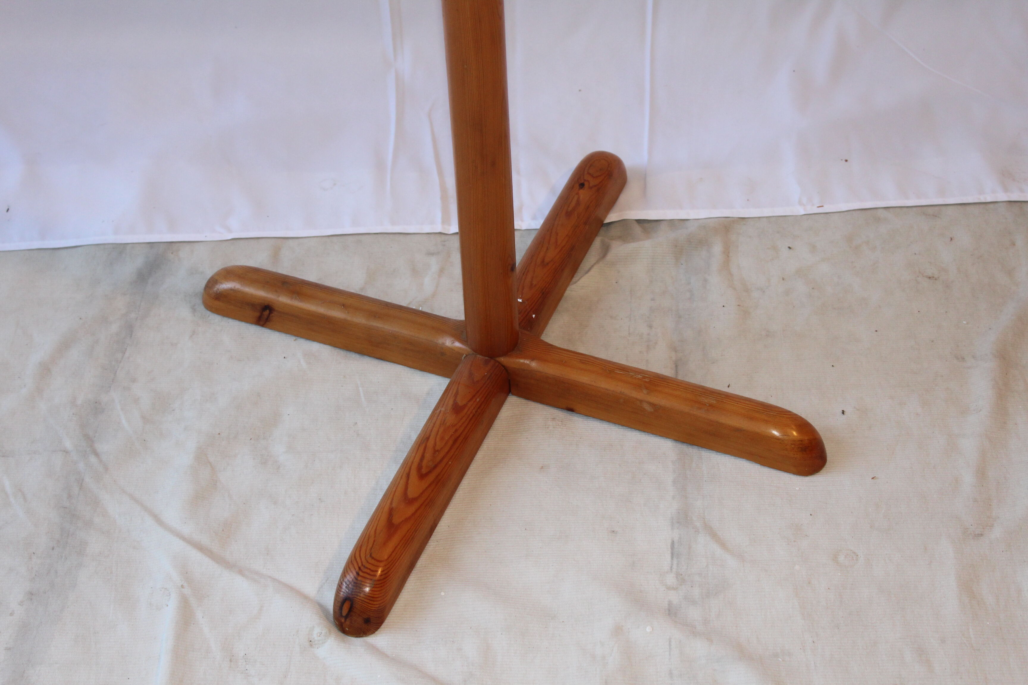 Coat rack scandinavian design in wood