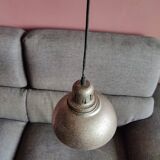 Industrial pendant light