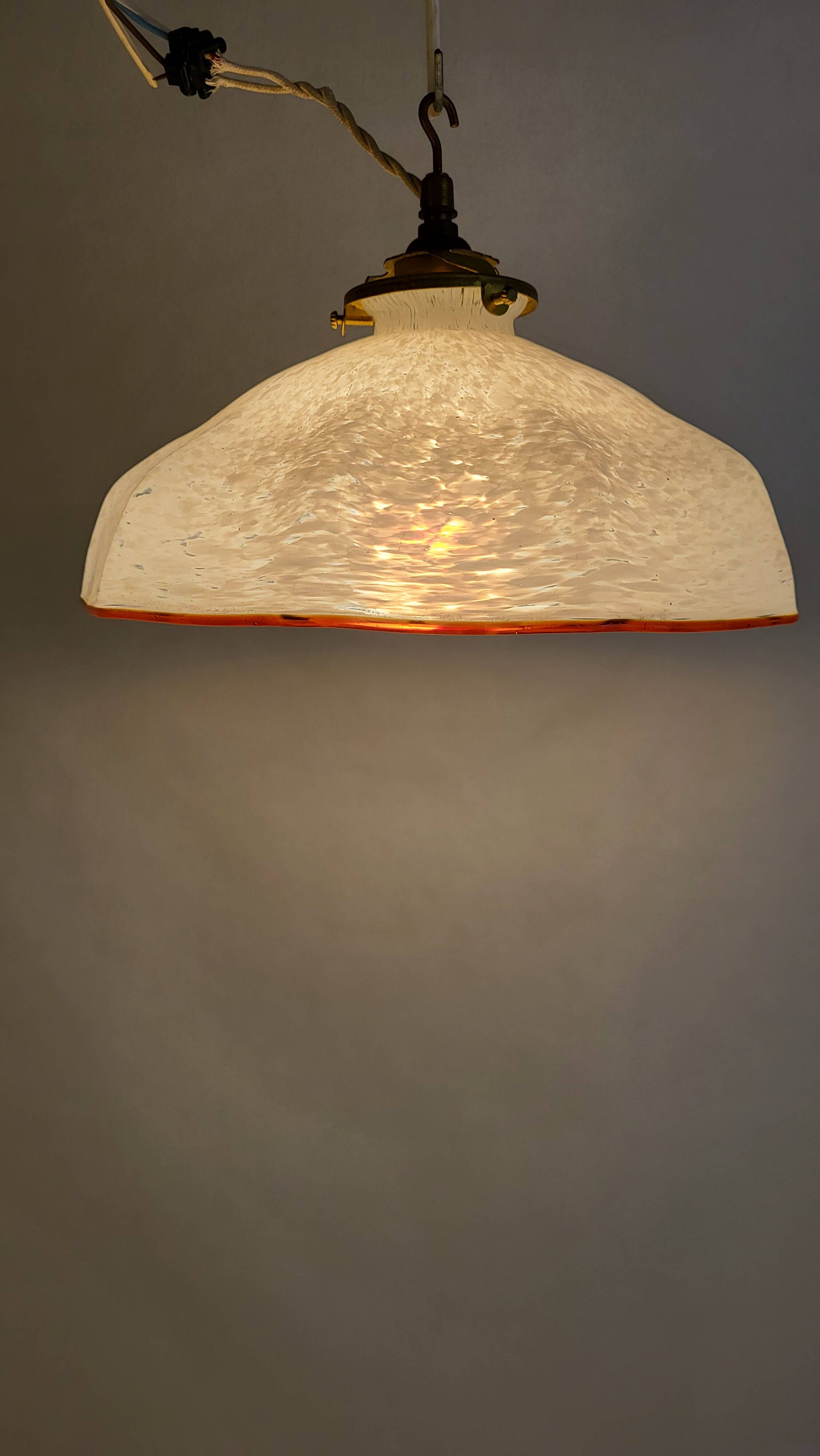 Suspension Ceiling light in marmoreal glass