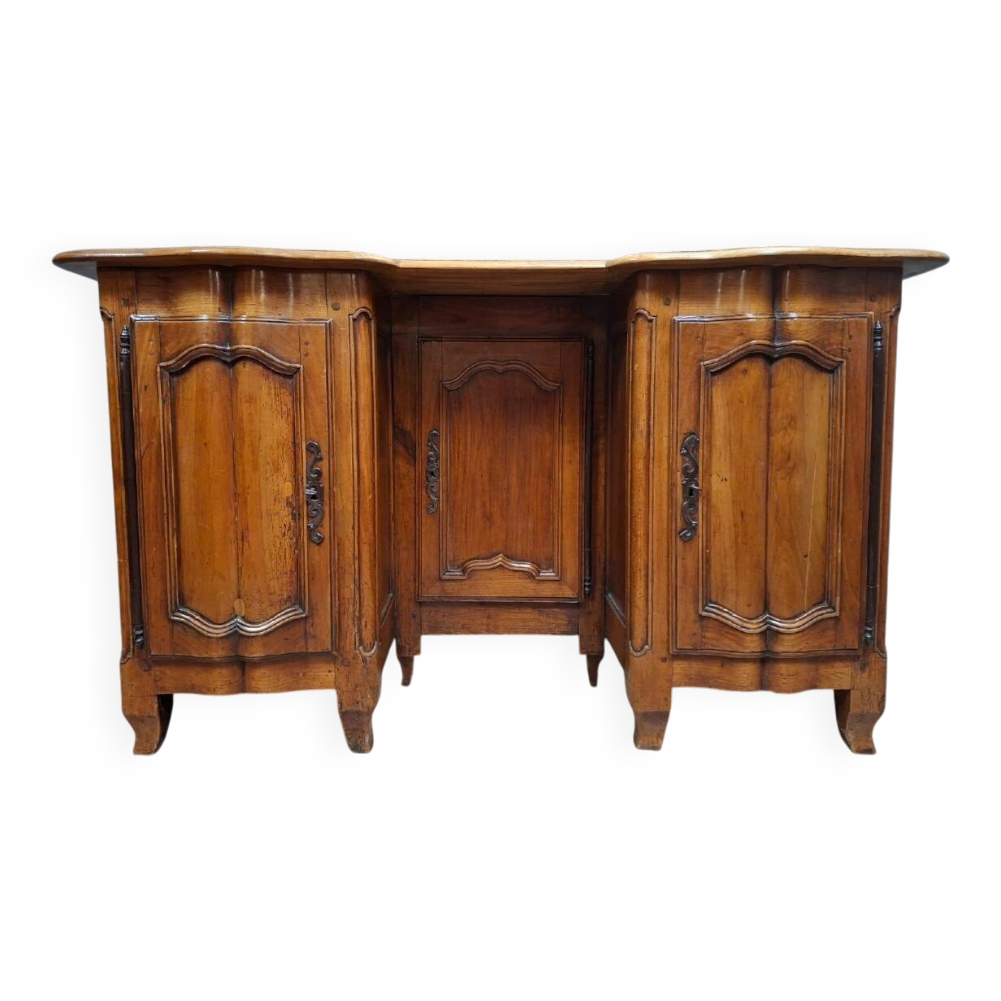 Curved double-sided desk in walnut – Regional work from the Louis XV – XVI period.