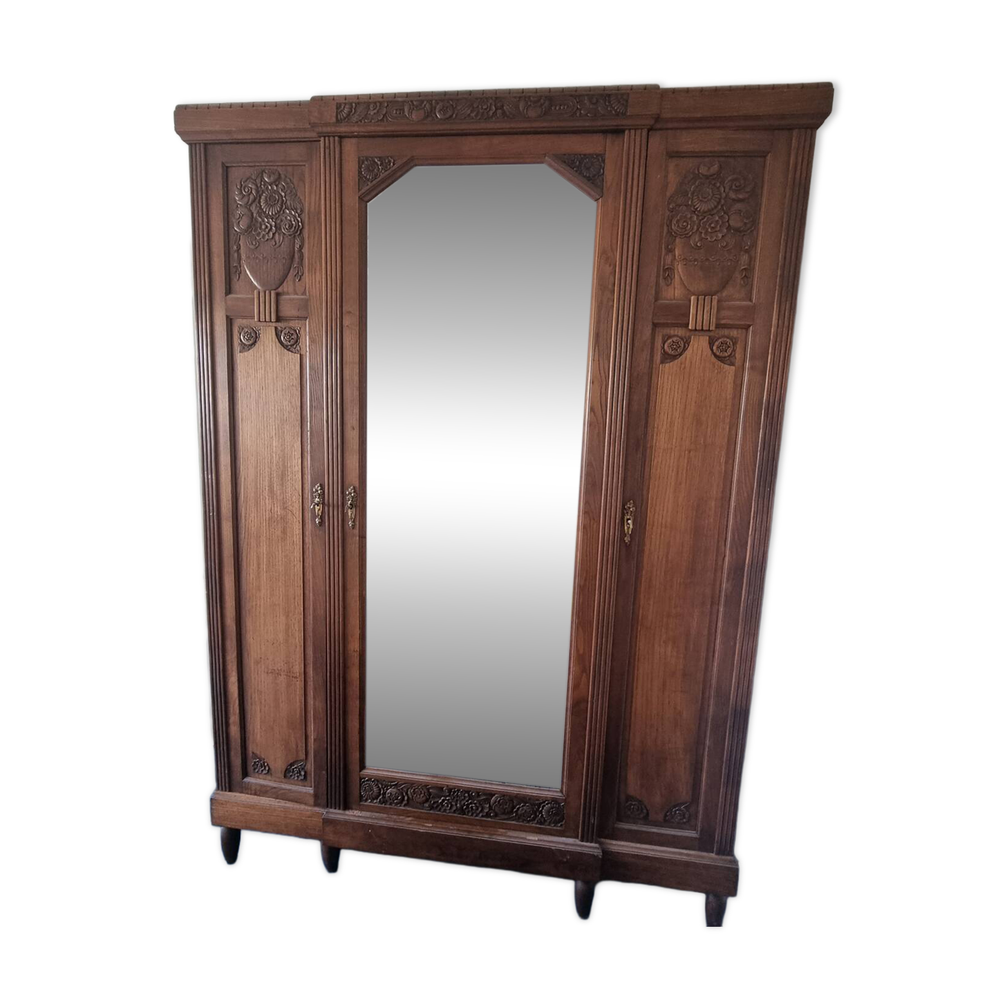 Art Nouveau wardrobe from 1900/1910