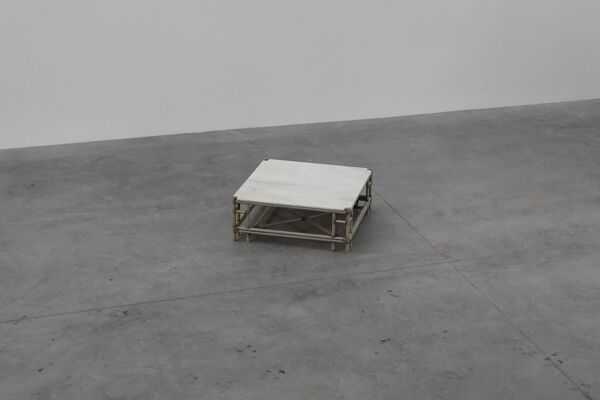 Grande table basse en osier « Attila » avec plateau en marbre par Gasparucci Ita