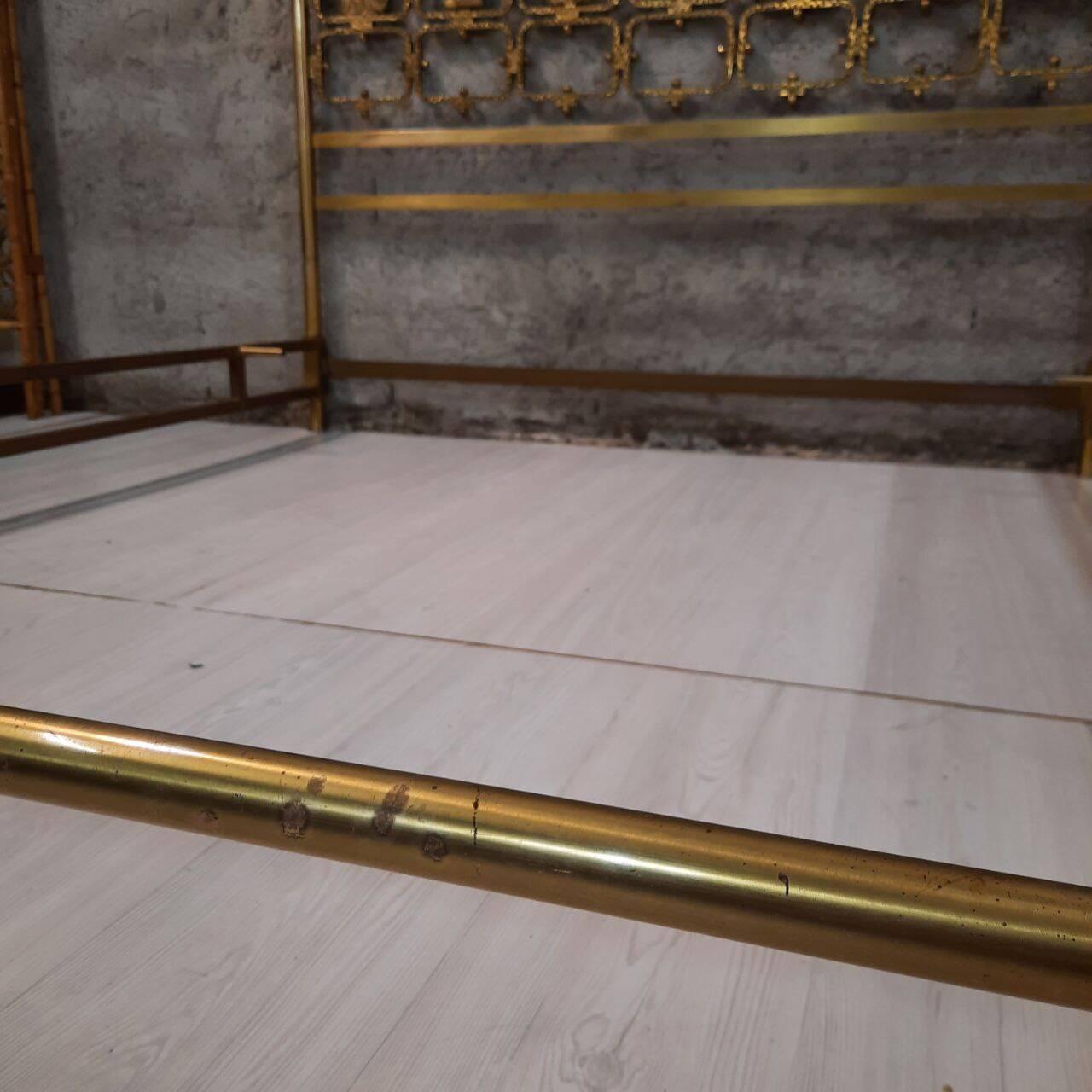 60s/70s bed design Luciano Frigerio in gilded brass