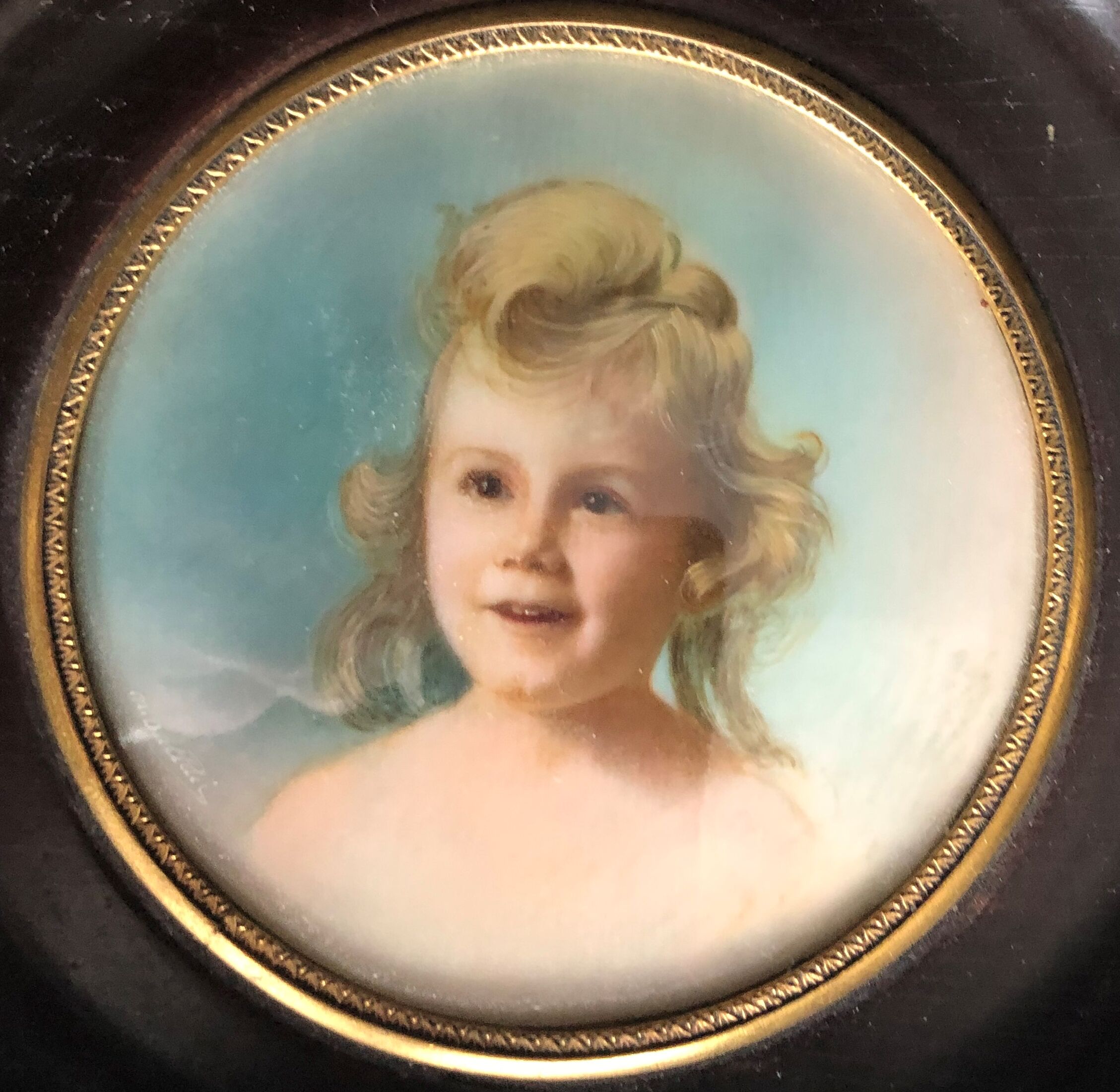 Miniature: portrait of a young girl