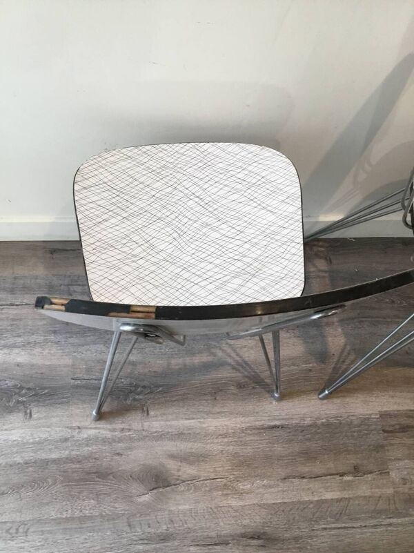 Lot de 2 chaises en Formica