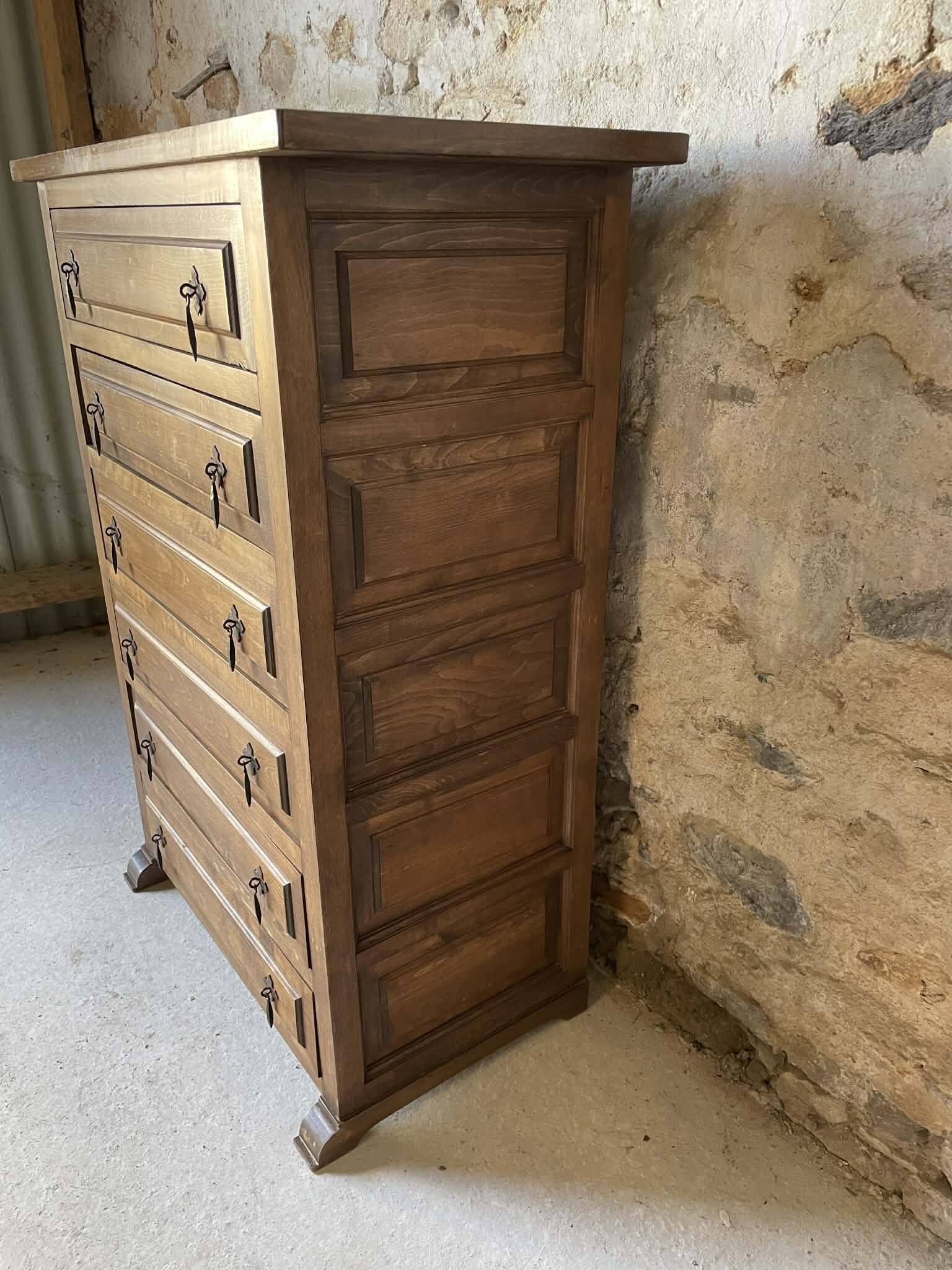 Scottish chest of drawers in olive wood – 6 drawers