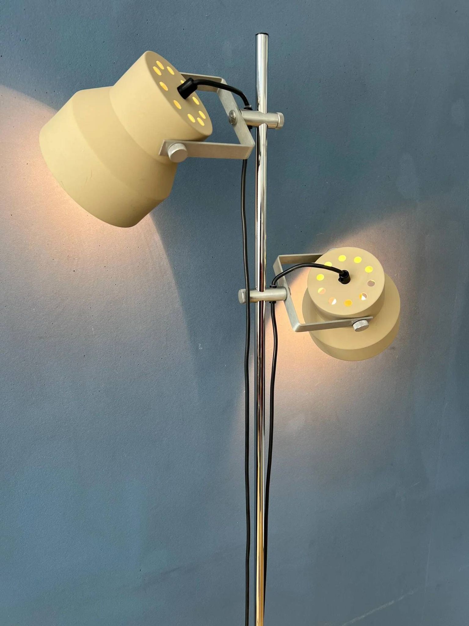 Lampadaire beige Dijkstra de style Space Age du milieu du siècle
