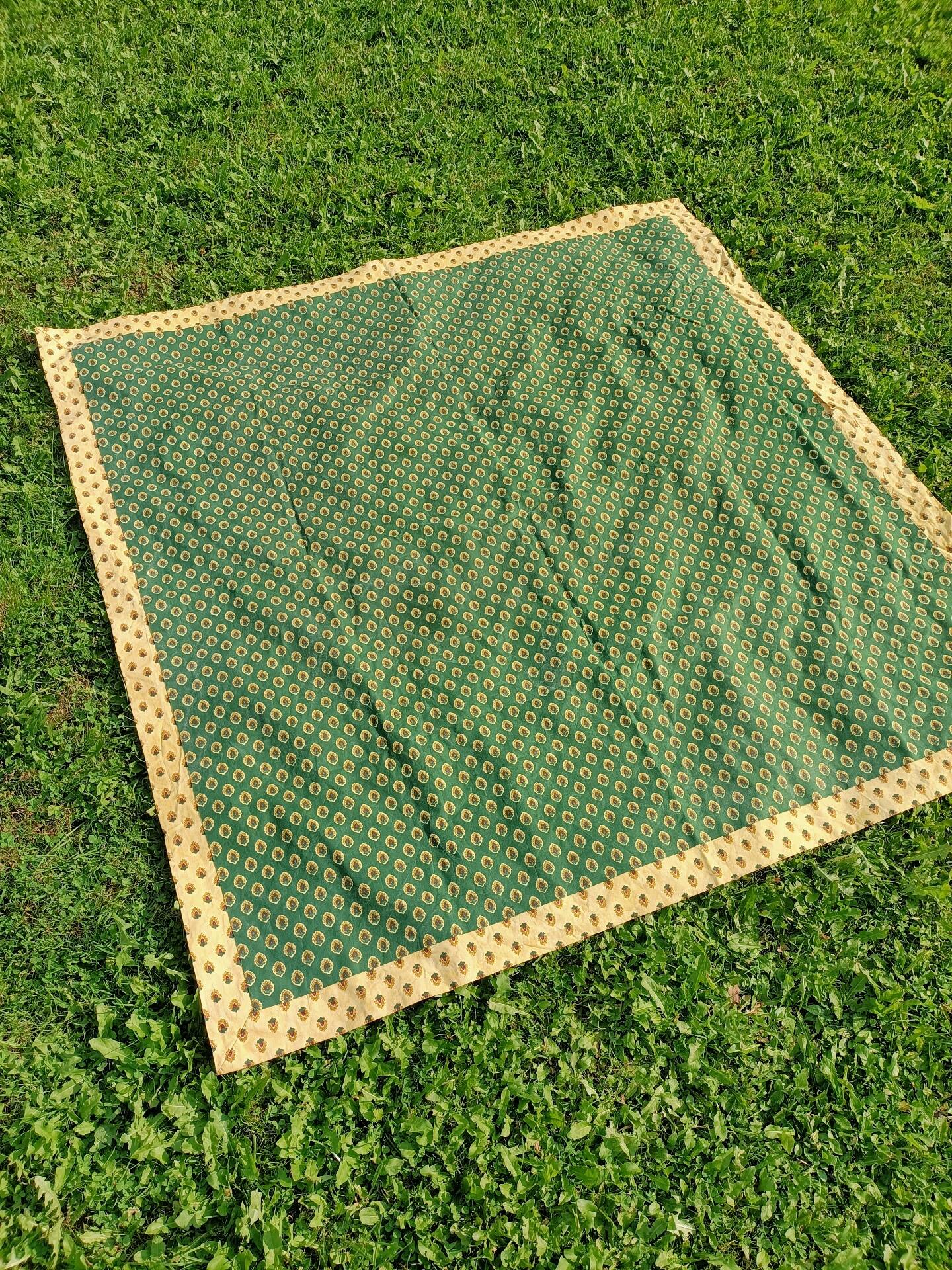 Retro Provençal tablecloth