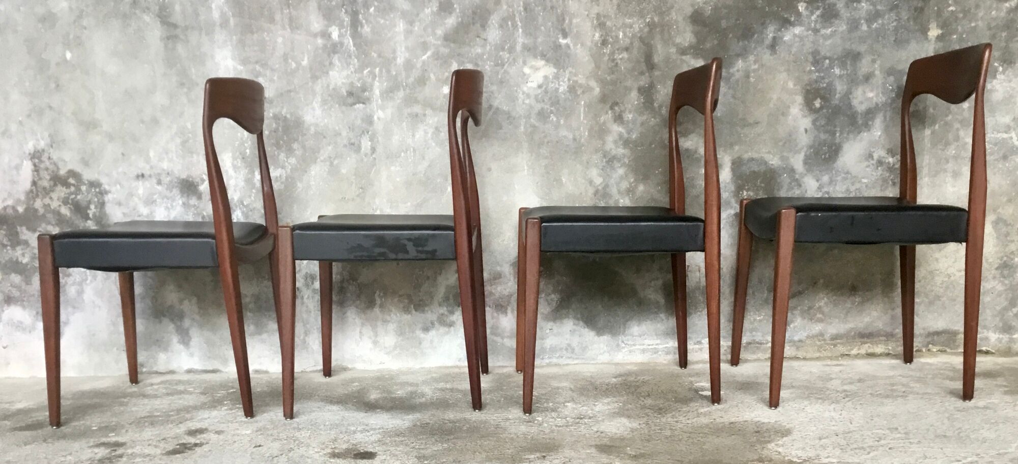 Set of 4 Scandinavian teak chairs brand NF Ameublement - 1960