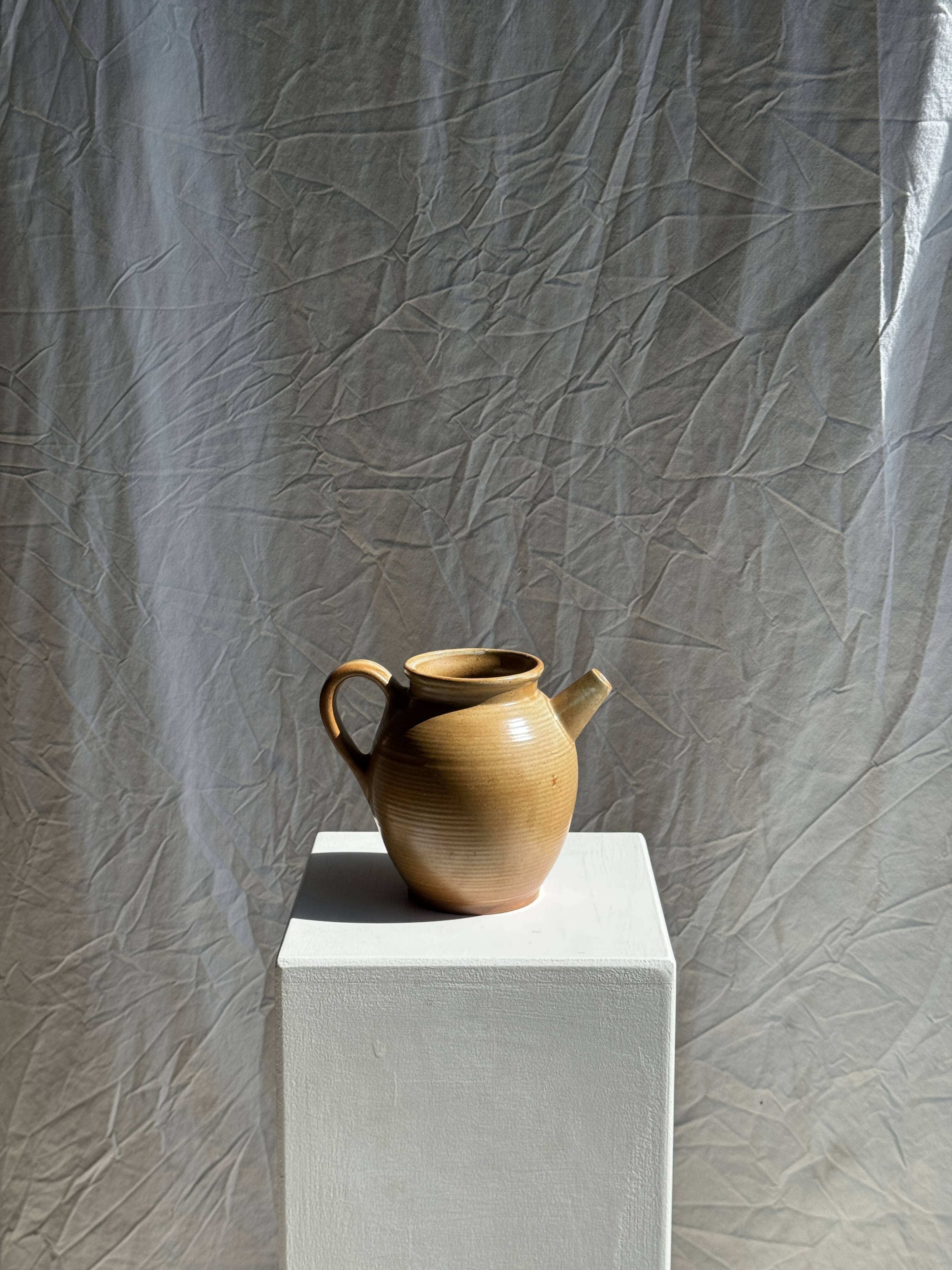 Village France stoneware jug H16.5