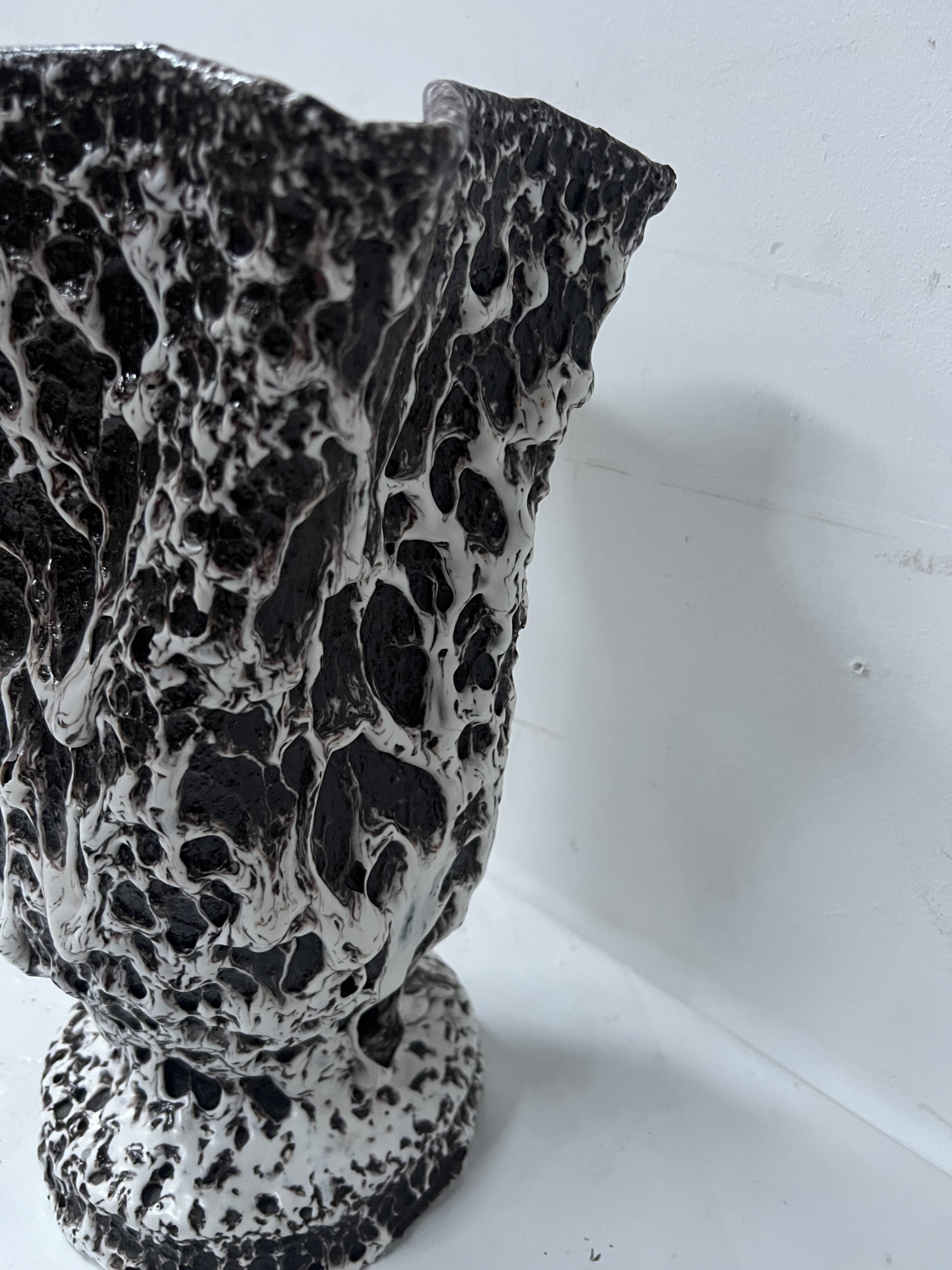 "Marius GIUGE Vallauris" Vase on pedestal with lava decoration 20th century