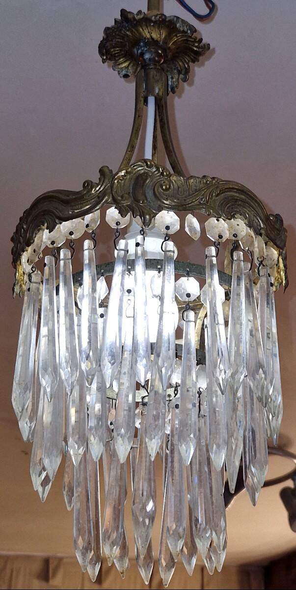 Chandelier with pendants