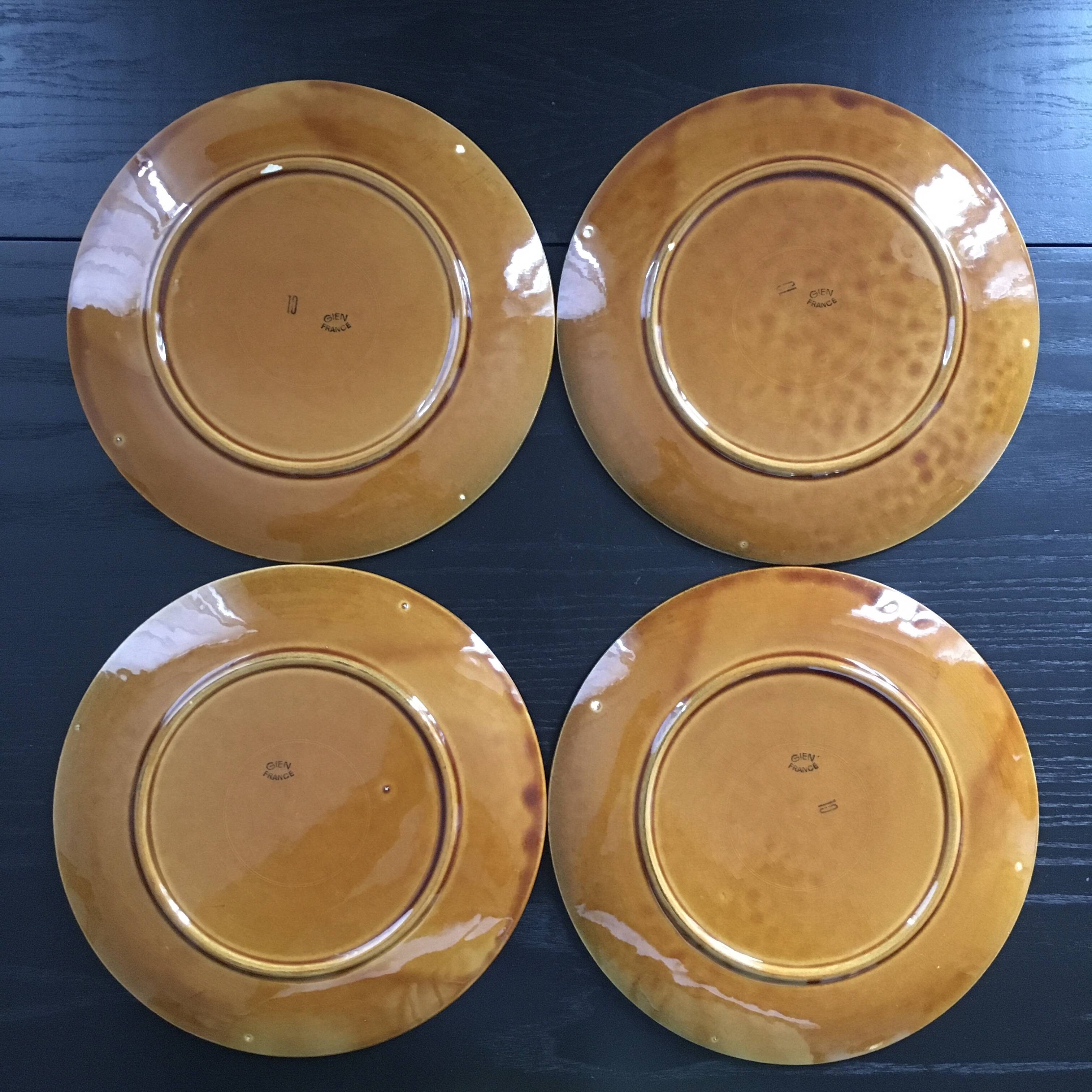 Set of 4 Gien plates