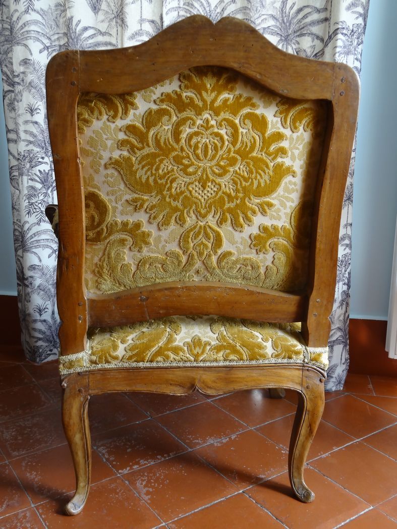 Counterpart of Louis XV period armchairs called "A la Reine"