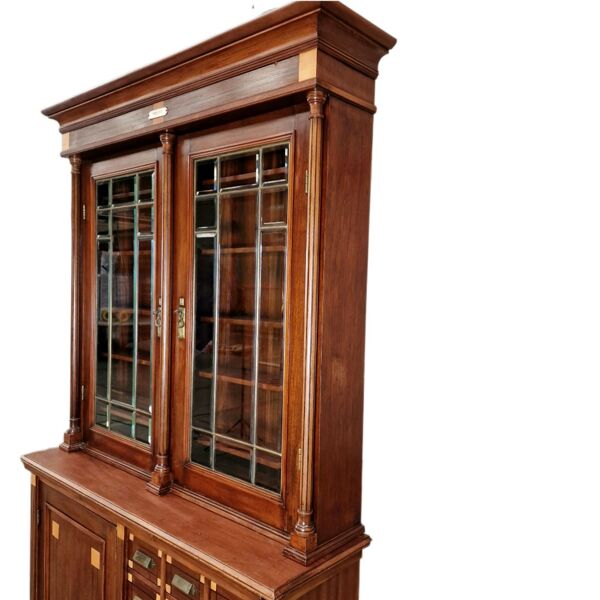 Armoire de pharmacie Art Déco, 1909