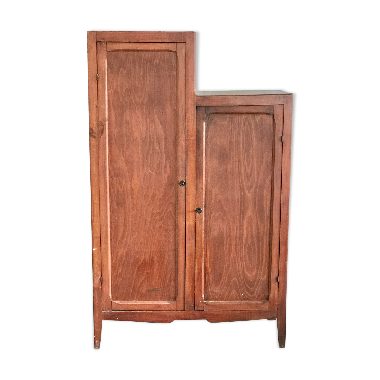 Asymmetrical parisian wardrobe