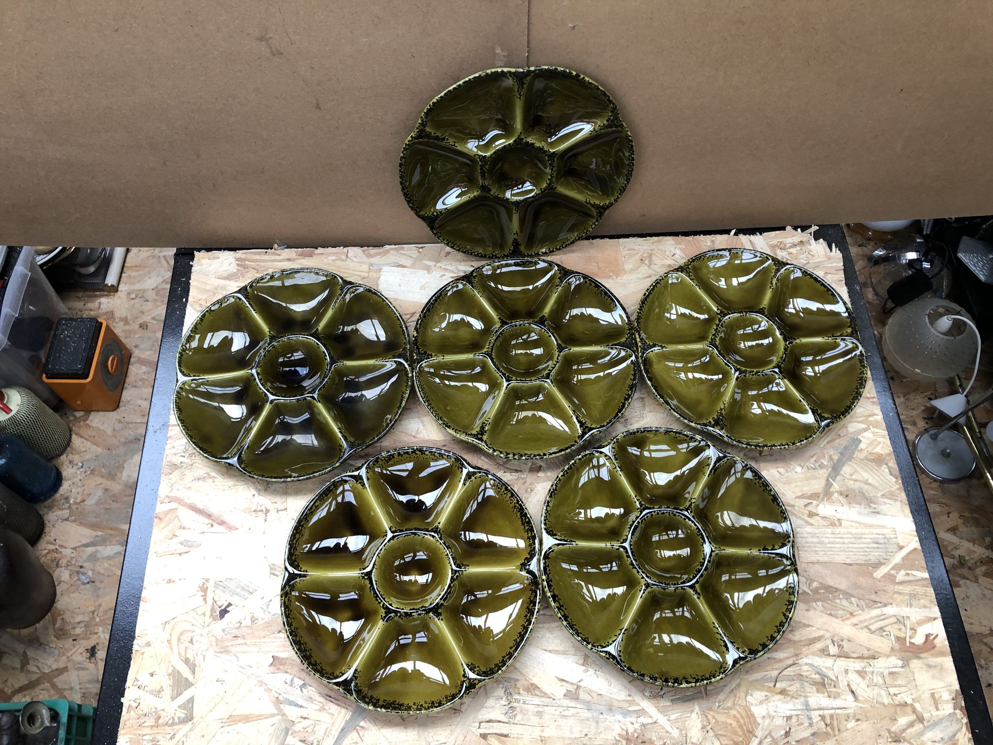 Set of 6 old vintage green ceramic Gien oyster plates