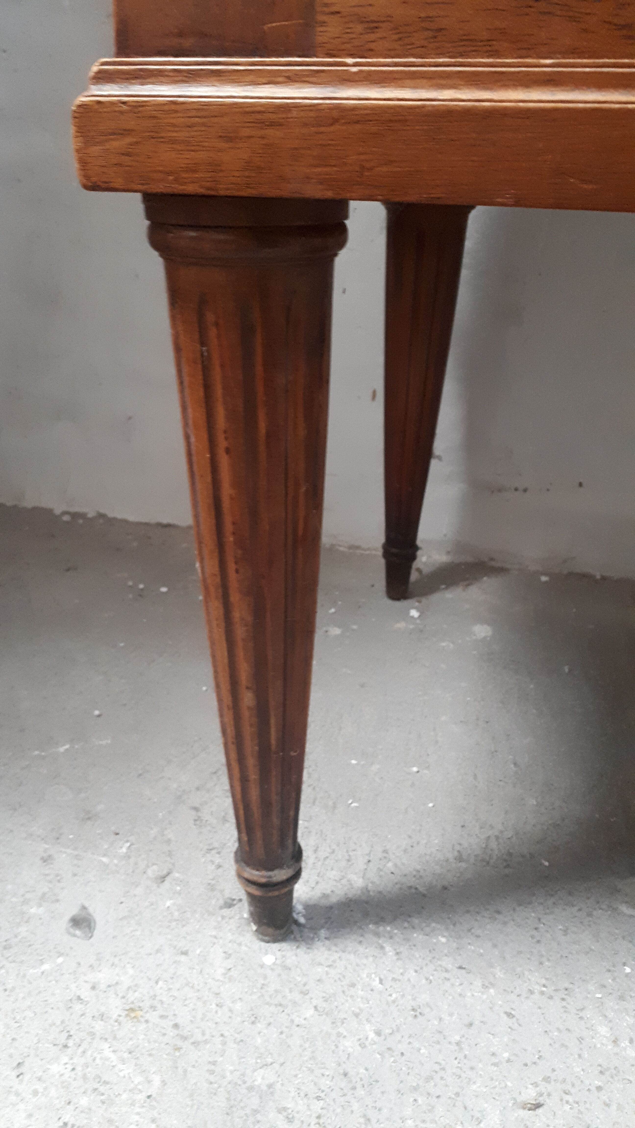 Chest of drawers 3 drawers Napoleon III classic on marble