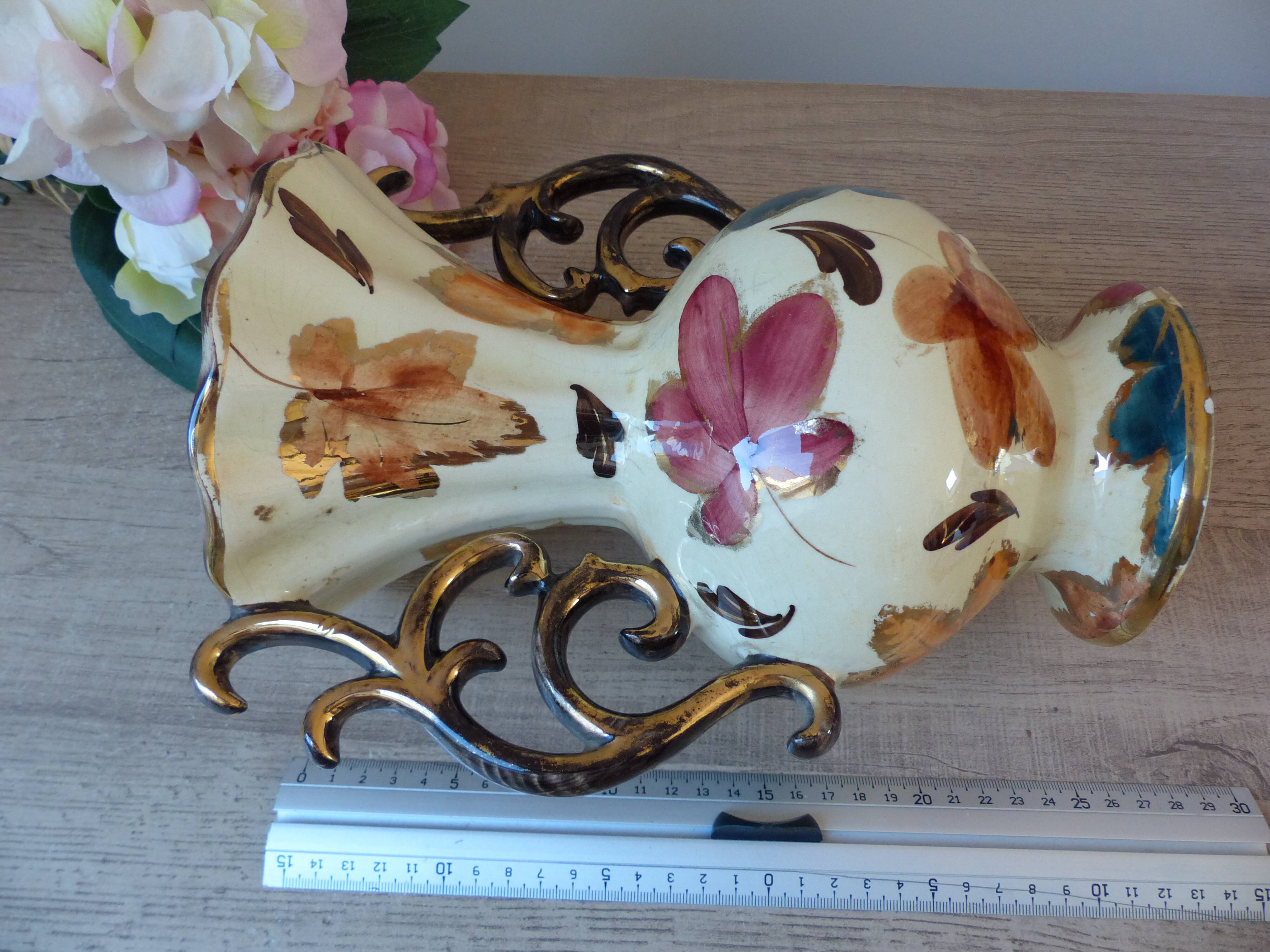 Vintage vase from Belgium signed – 1950s ceramic, decorated with coloured leaves.