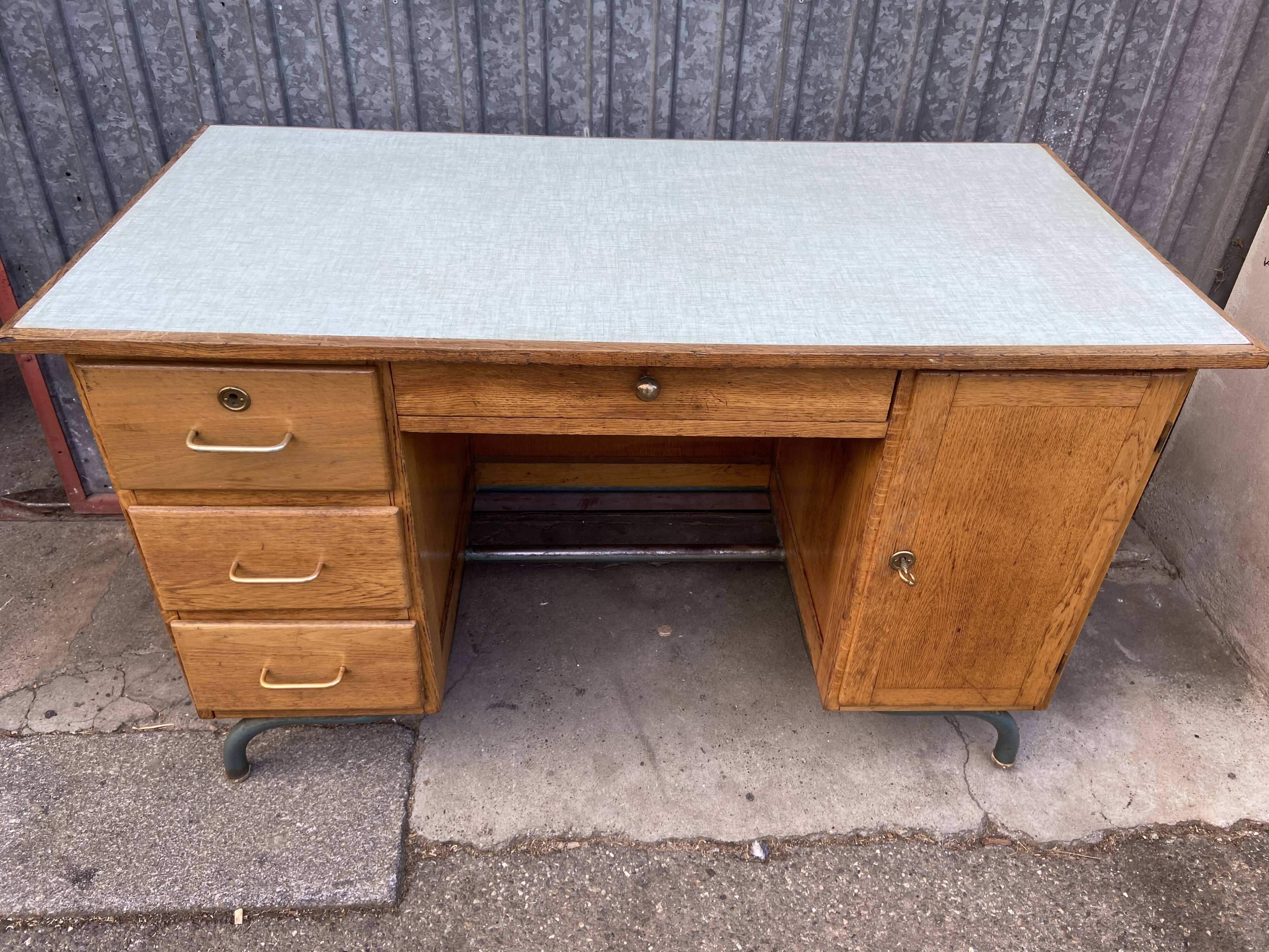 Vintage schoolmaster's office Mullca Delagrave 1960