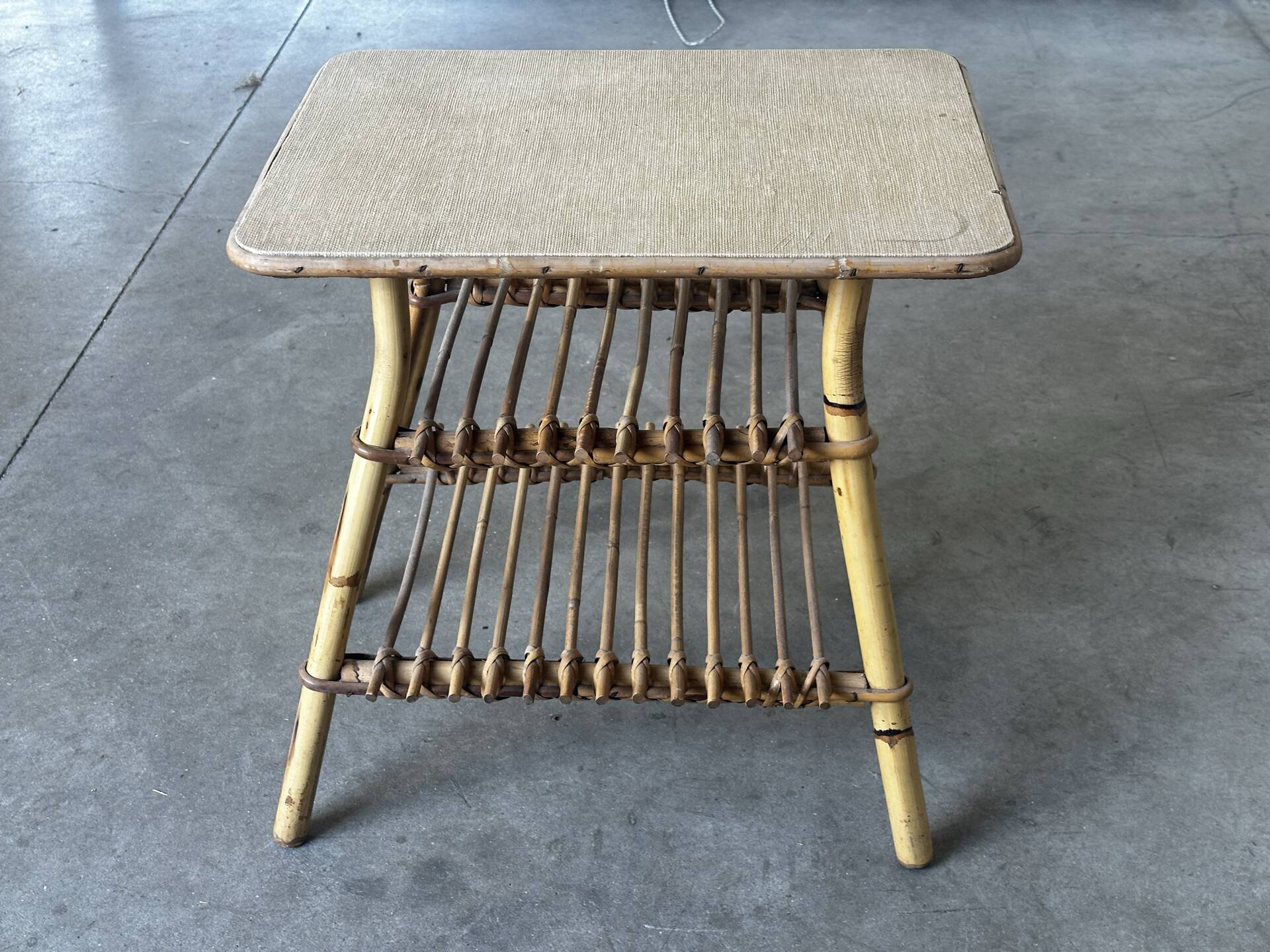 Bamboo and rattan side table with magazine rack – Years