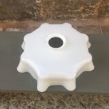 Glass wavy suspension