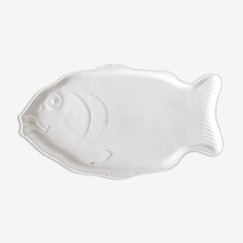 White ceramic fish dish