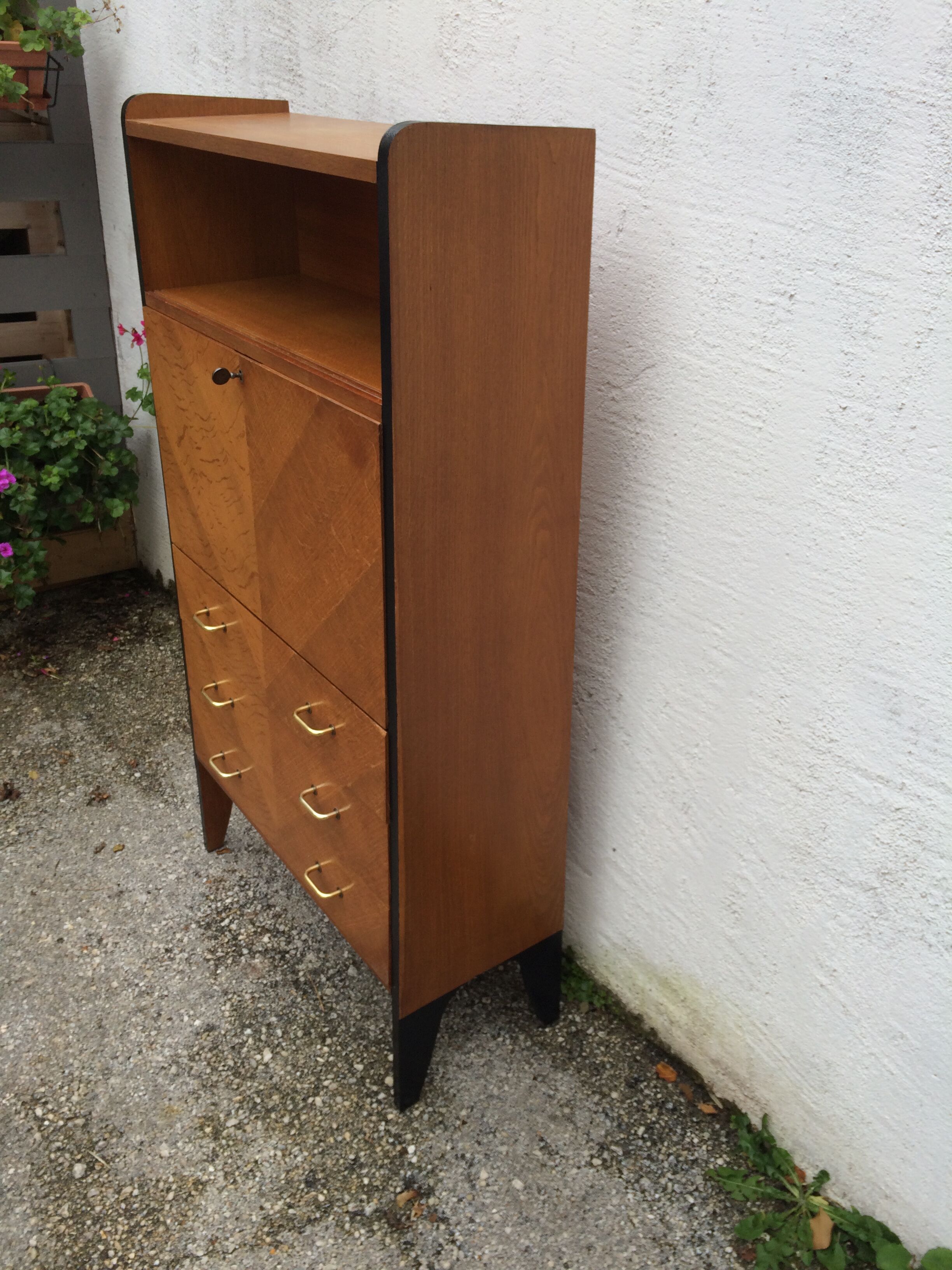 vintage secretary, feet fin