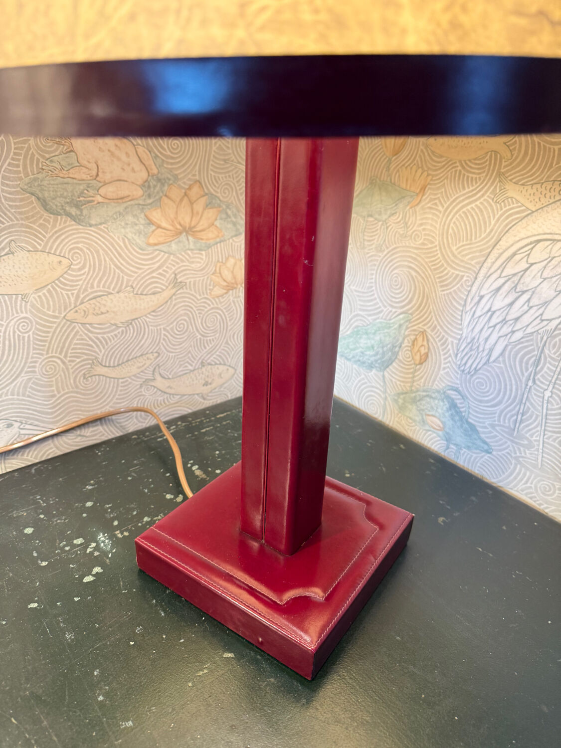 Bordeaux red leather desk lamp from Tanneur, vintage.