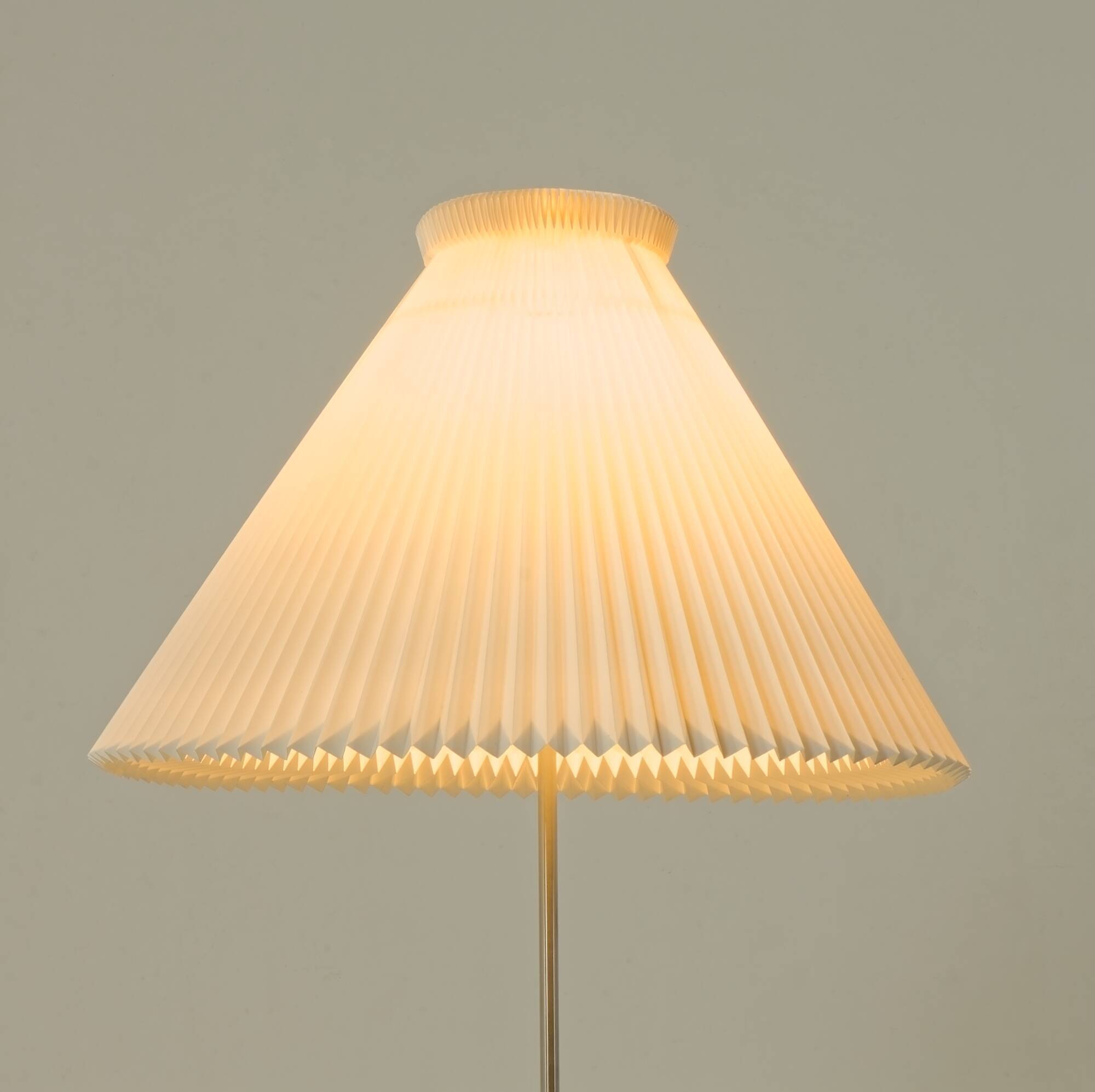 Vintage Le Klint floor lamp model 322 by Michael Bang, Denmark 1980s