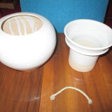 Flower pot