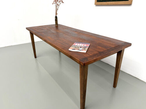 Oak dining table with tapered legs, 1970s.