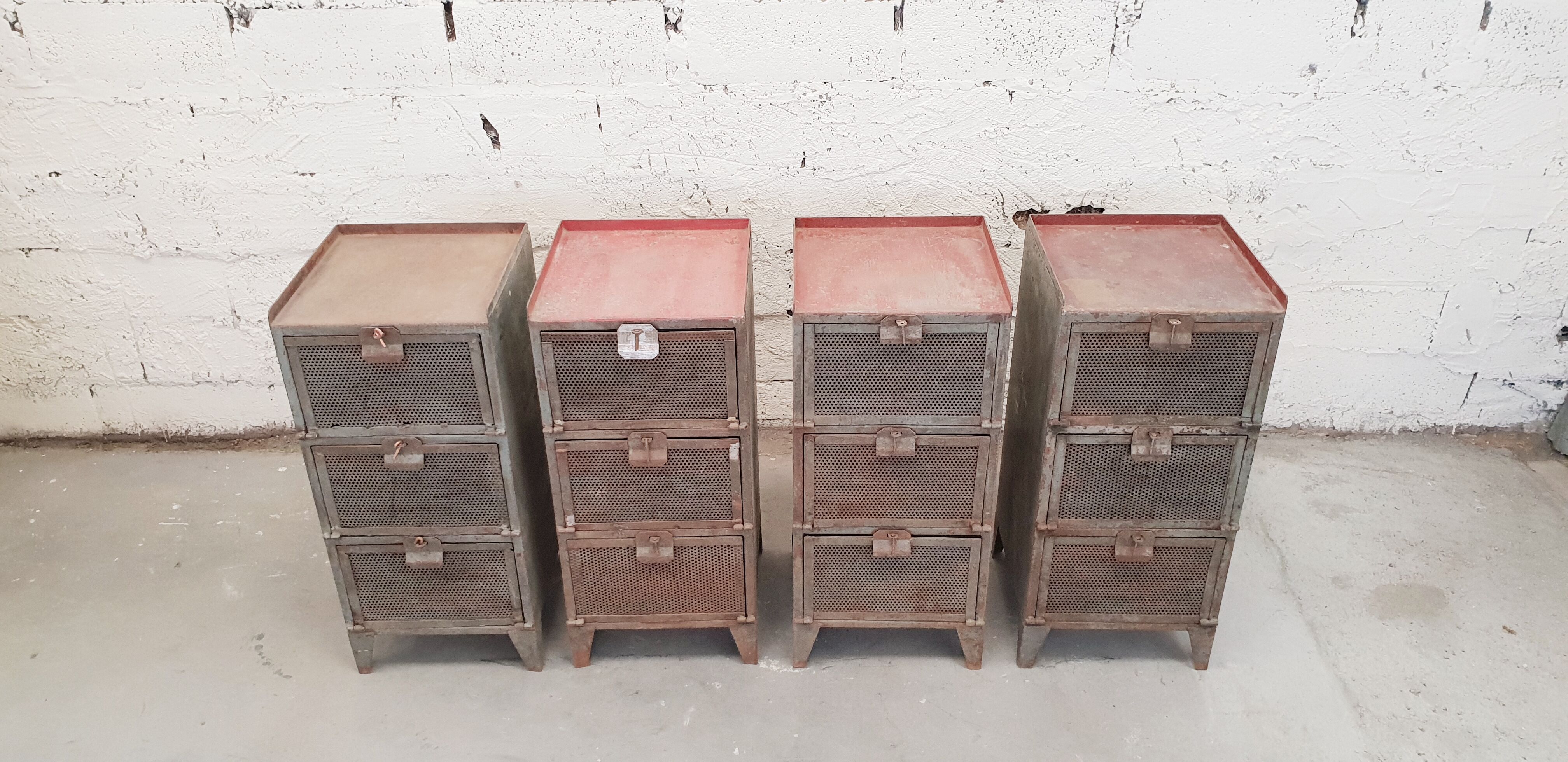 4 industrial workshop maids