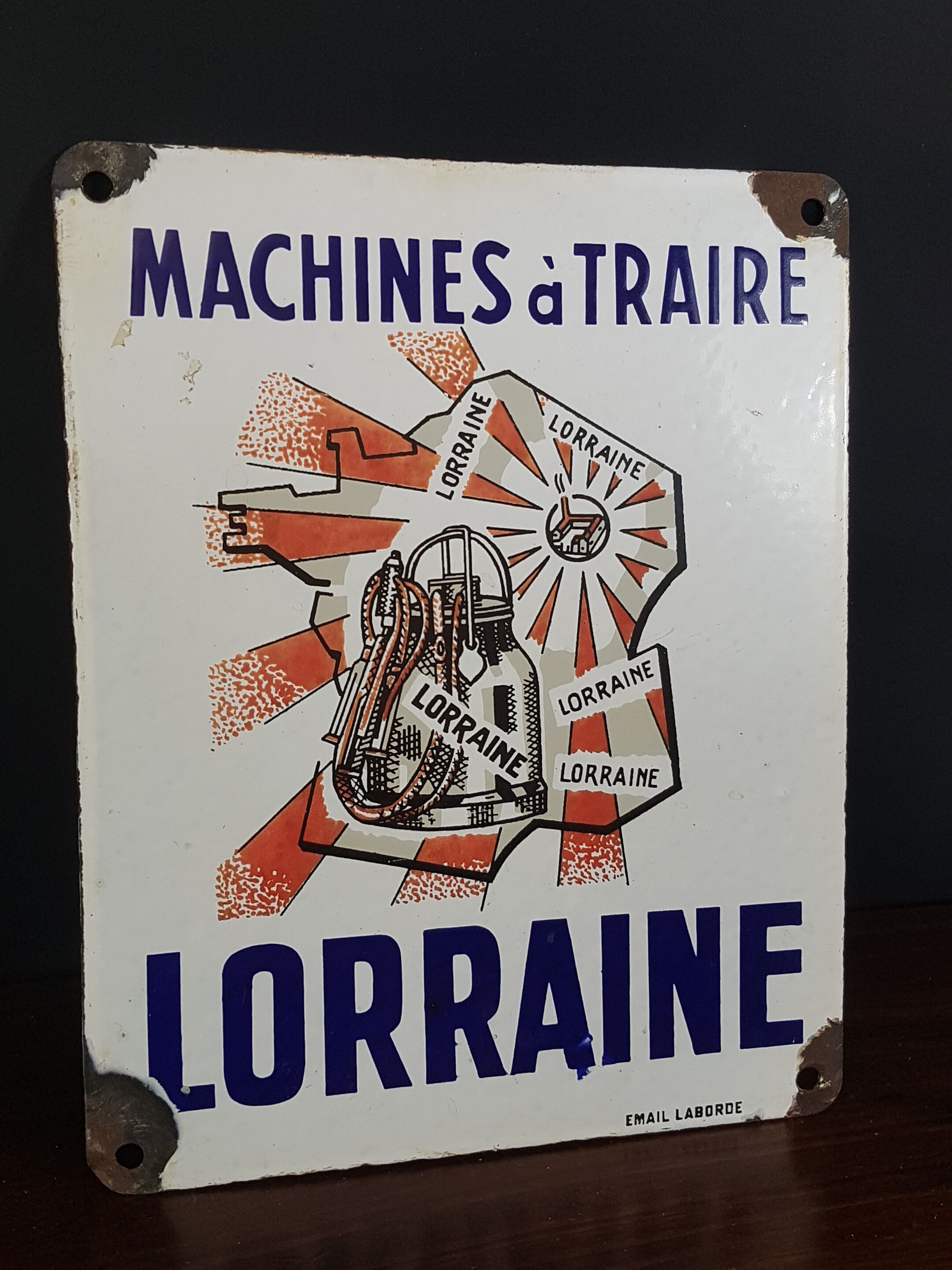 Plaque émaillée " Machine à traire Lorraine"  vintage 50