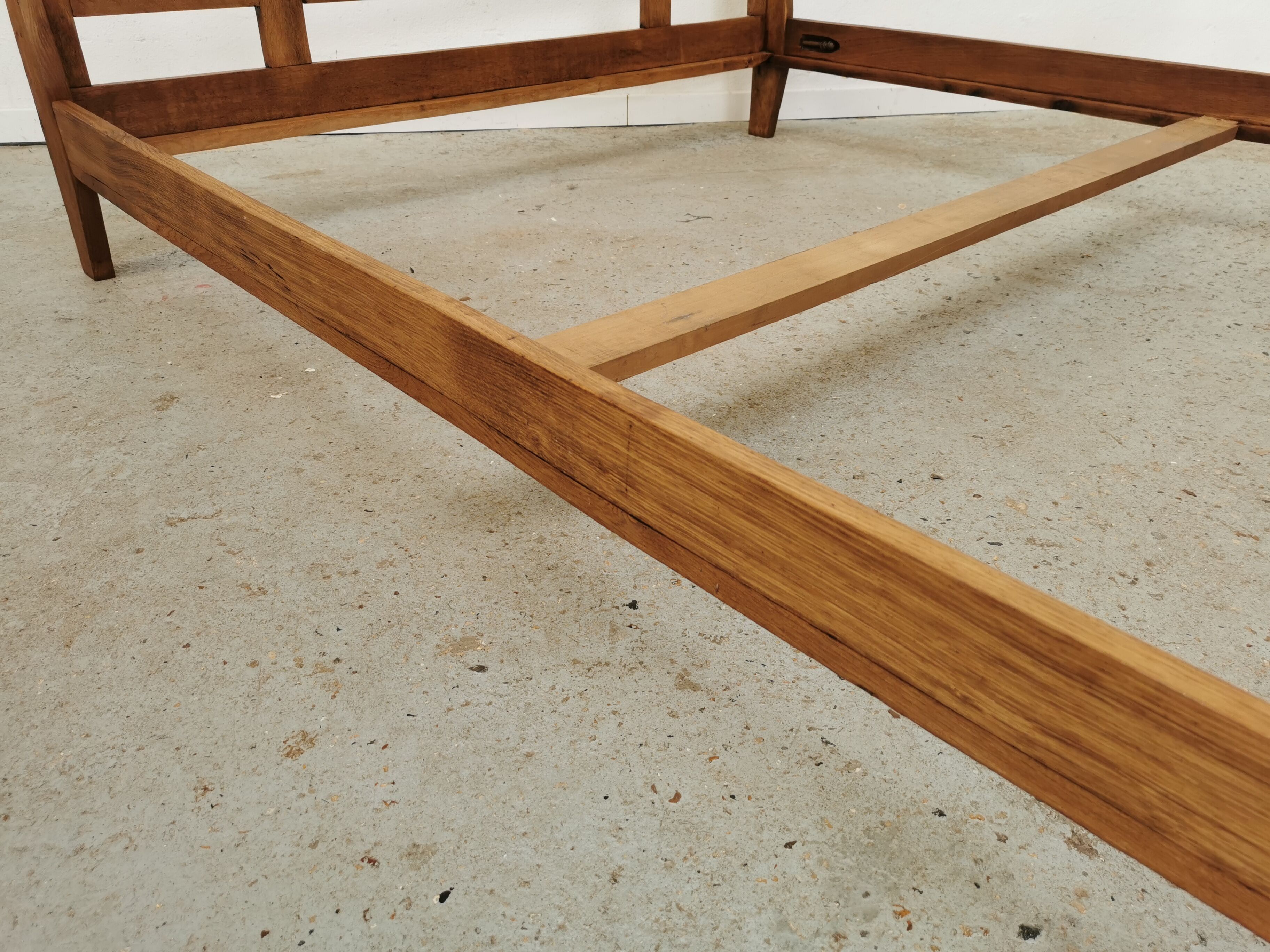 Vintage design bed René Gabriel