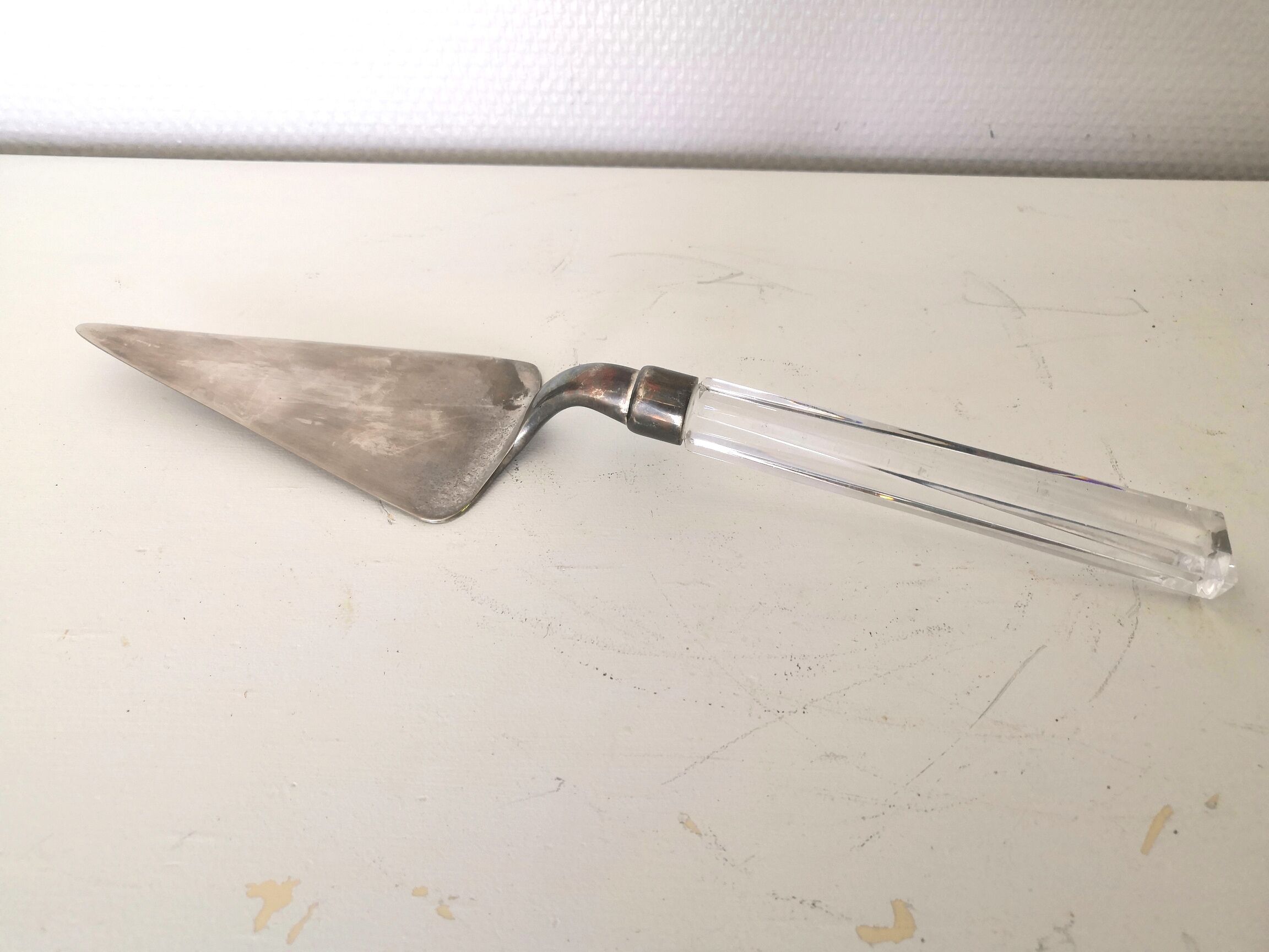 Silver metal pie shovel glass handle Lisa Mori