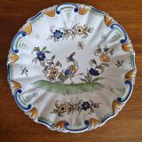Assiette en faïence de Moustiers