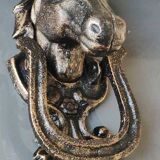 Antique style door knocker/knocker. Horse head/Horseshoe. Cast iron with old gold patina
