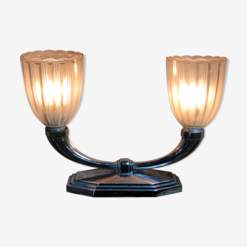 Art Deco period lamp in chrome-plated steel and frosted glass tulips