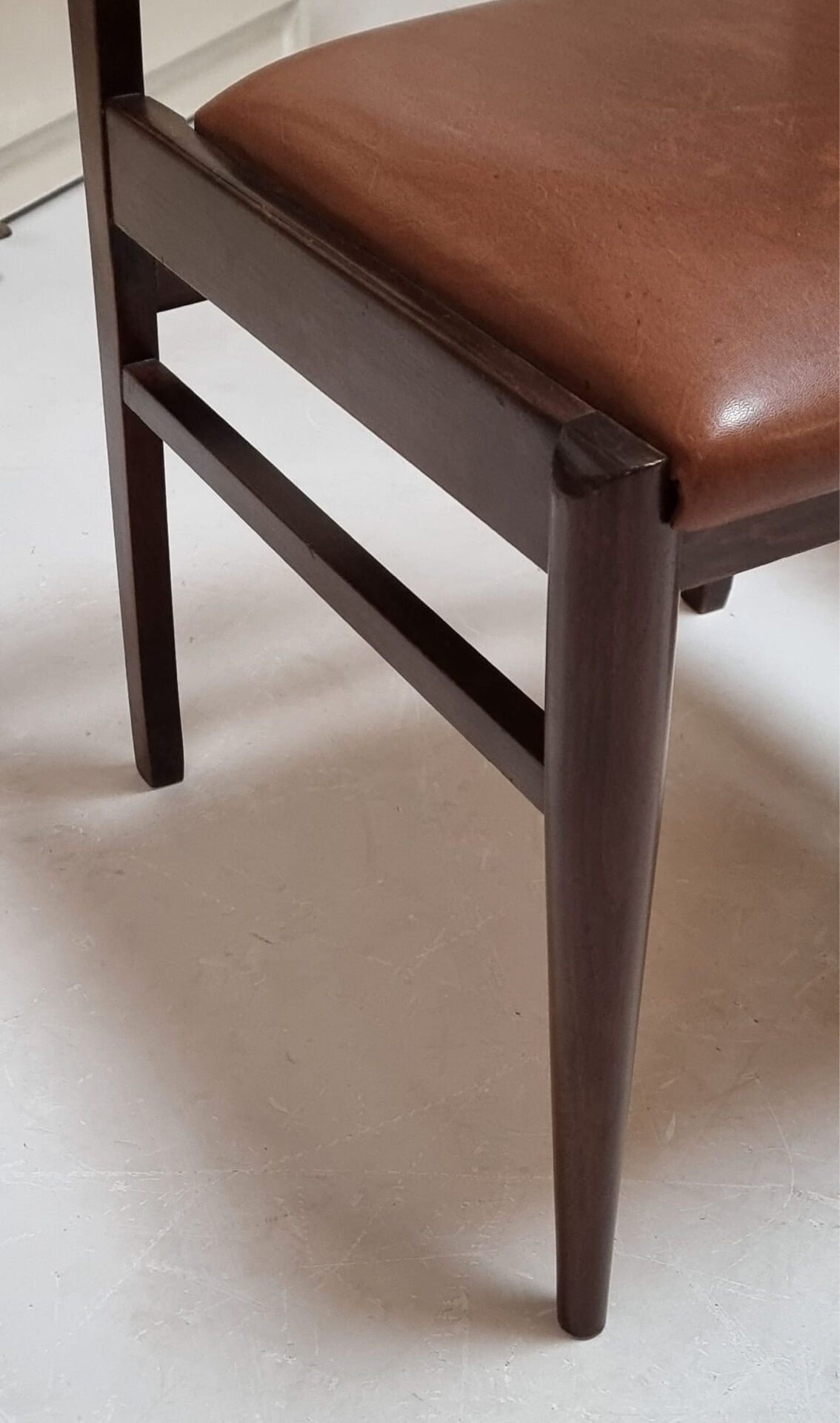 Chaises du milieu du siècle