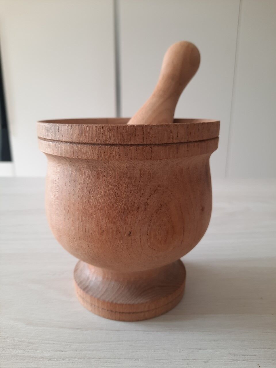 Wood mortar and pestle